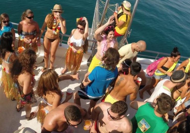  Party on the deck of the boat 